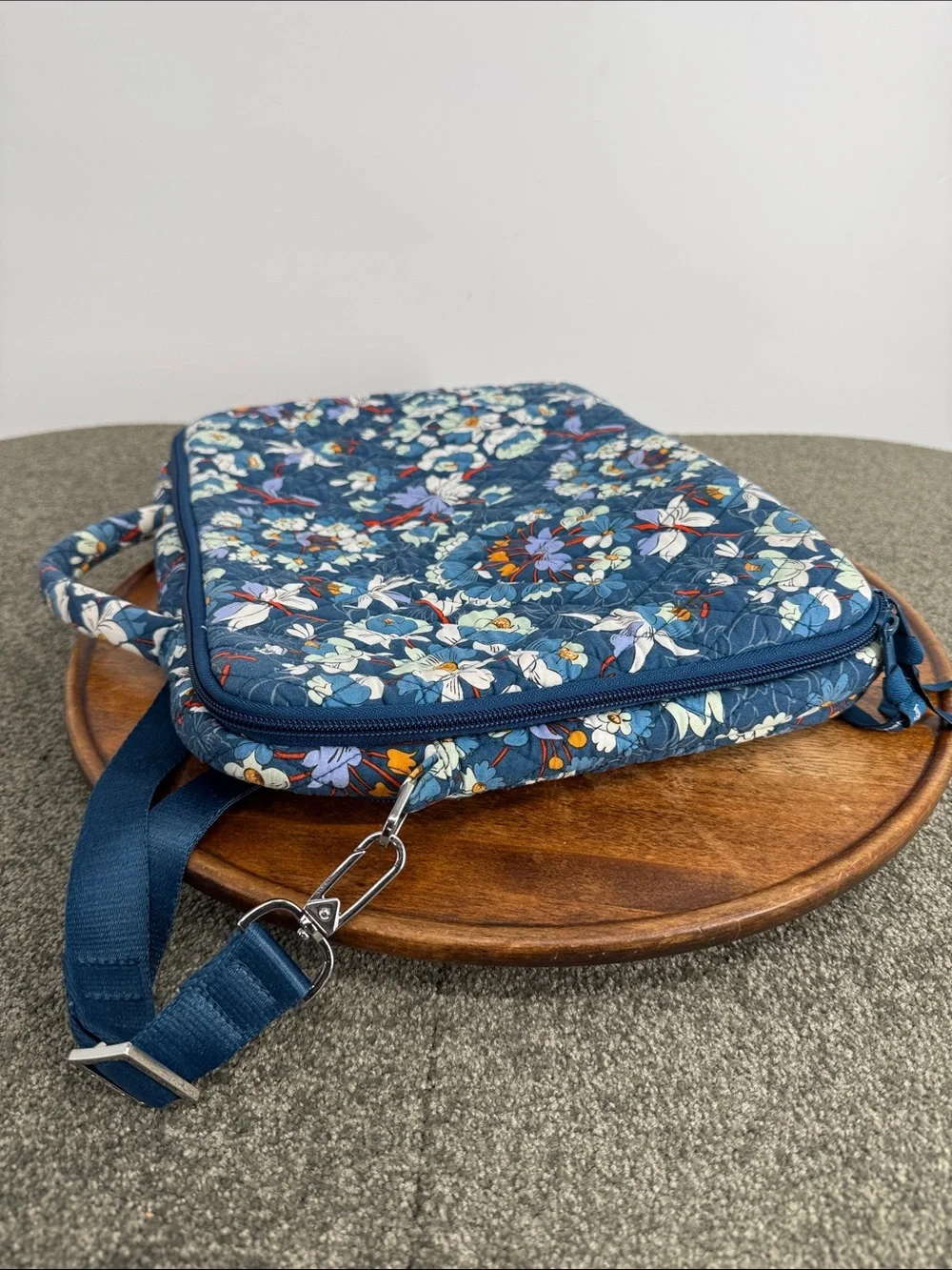Vera Bradley Bag Floral Bursts Quilted Cotton Laptop Workstation Crossbody